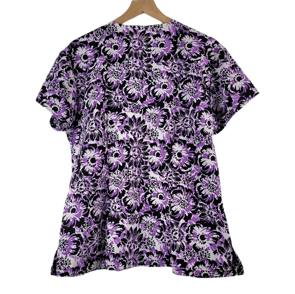 ๐ 4 for $25๐ DIVINE STRETCH V-NECK SCRUB TOP - Picture 2 of 6